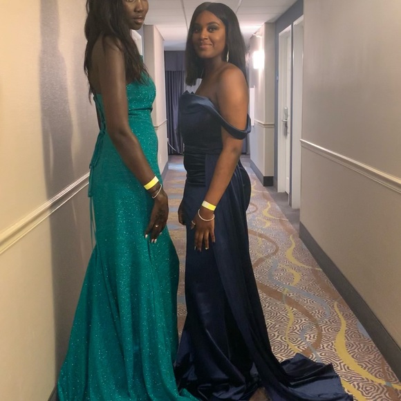 Prom Dress - Picture 4 of 4